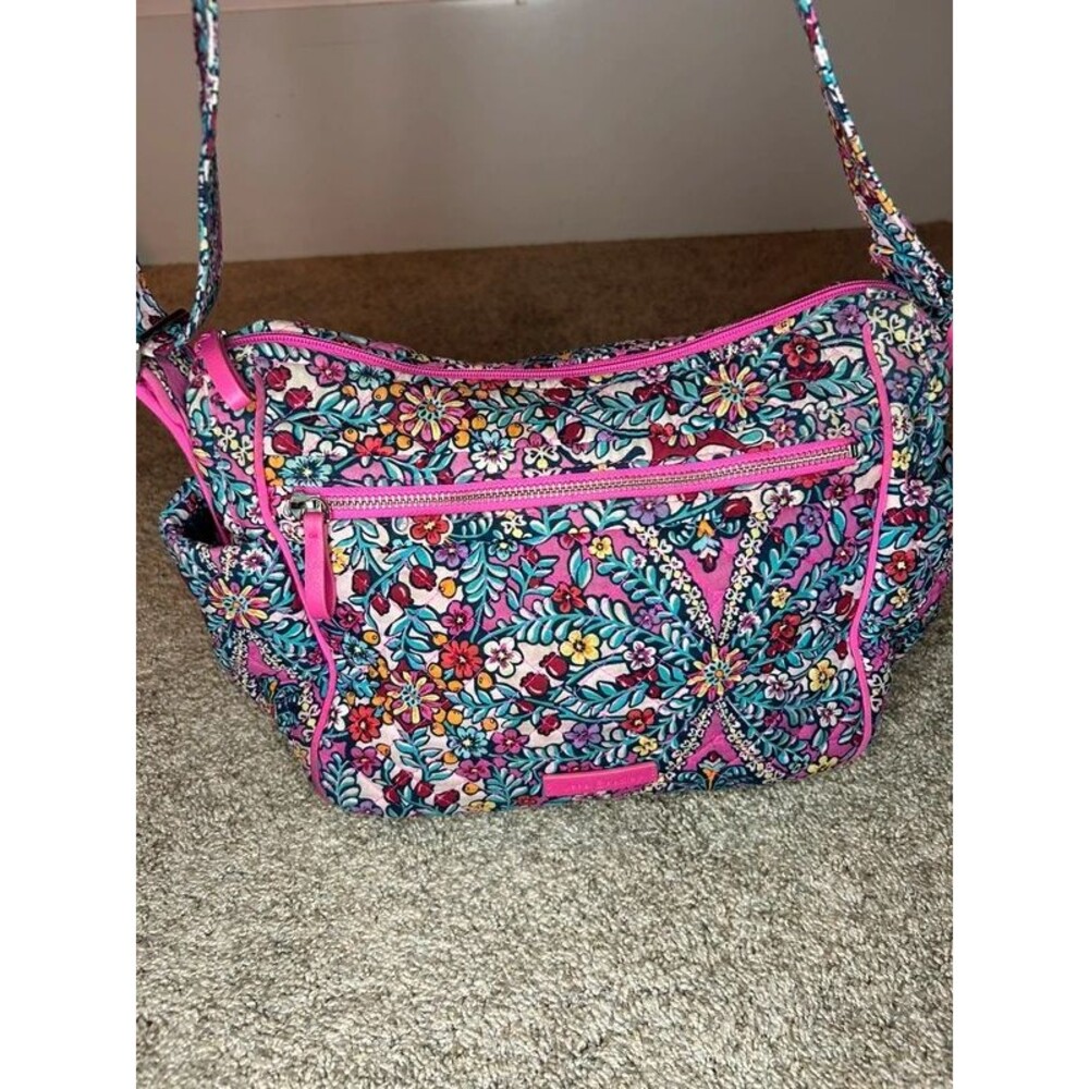 Vera Bradley large on the go in Kaleidoscope pattern